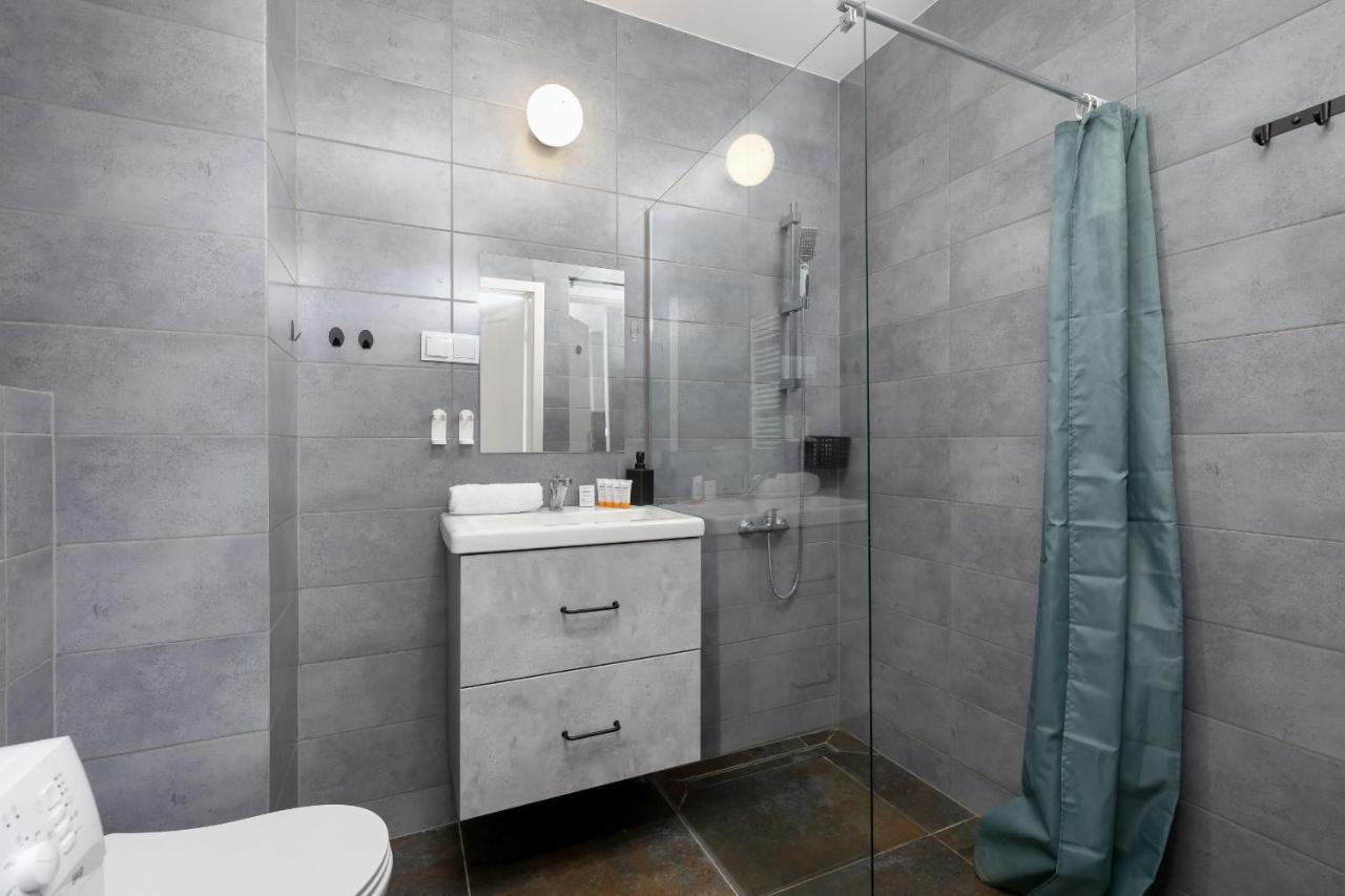 Comfy Apartment Pachonskiego With Parking In Krakow By Noclegi Renters ภายนอก รูปภาพ