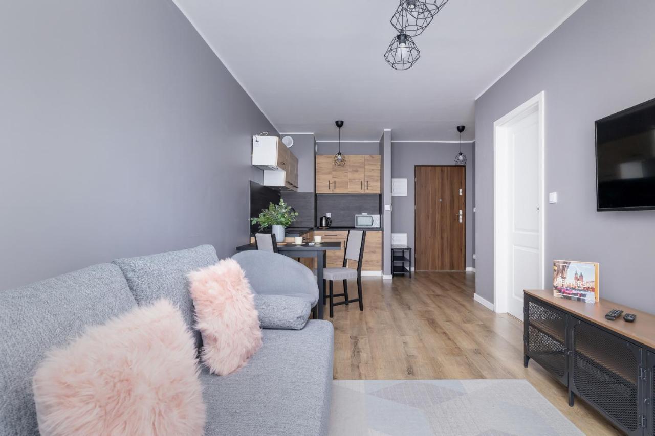 Comfy Apartment Pachonskiego With Parking In Krakow By Noclegi Renters ภายนอก รูปภาพ