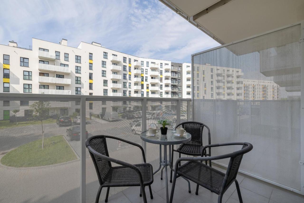 Comfy Apartment Pachonskiego With Parking In Krakow By Noclegi Renters ภายนอก รูปภาพ